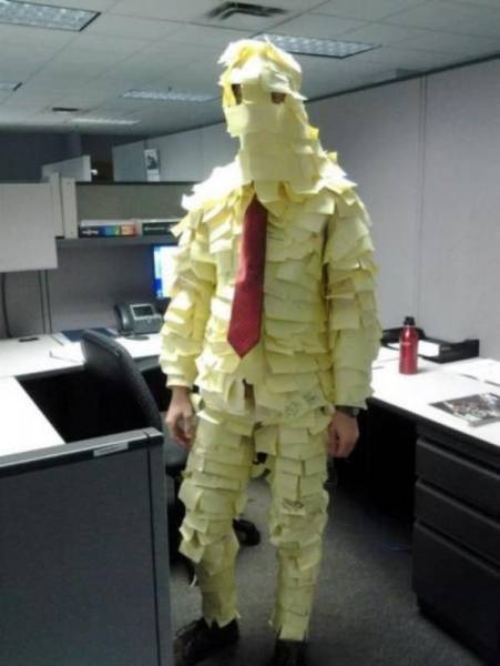 
People Who Got Bored At Work And Did Something Crazy (29 pics)