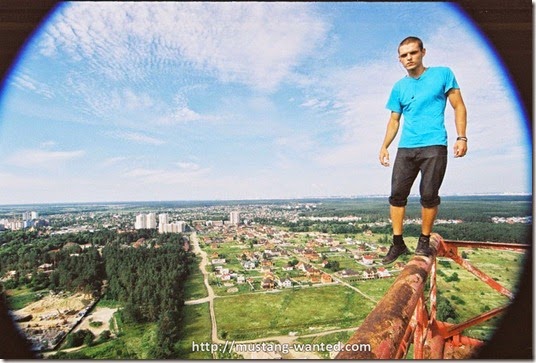 extreme-rooftopping-skywalking-photos-mustang-wanted-russia-19