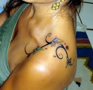 Tatuagens femininas delicadas 14