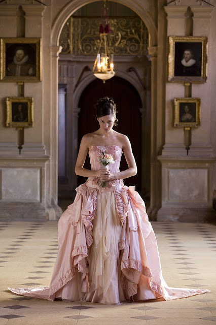 wedding gowns,wedding,bridal,dresses,bridal gowns,evening gowns,wedding dresses,ball gowns,prom gowns,prom,lace wedding gowns,dressing gowns,hospital gowns,cheap bridal gowns,davids bridal,maternity gowns,beach wedding gowns,princess gowns,wedding gowns cheap,ball dressesclass=fashioneble