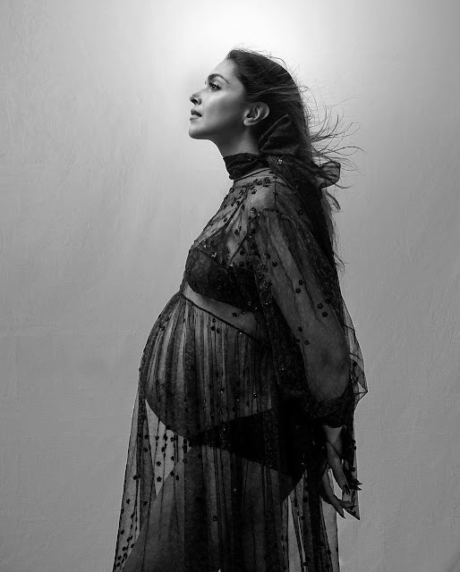 Deepika Padukone Pregnancy Photoshoot Image