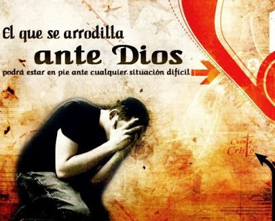 postales-cristianas_el-que-se-arrodilla-ante-Dios