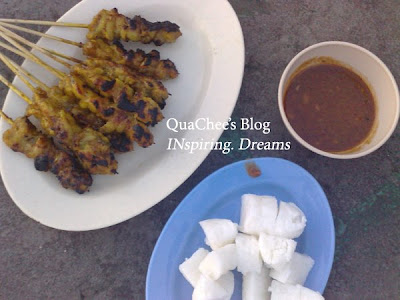 kampung food satay, ketupat