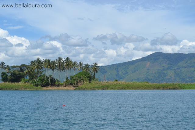 keindahan pulau samosir