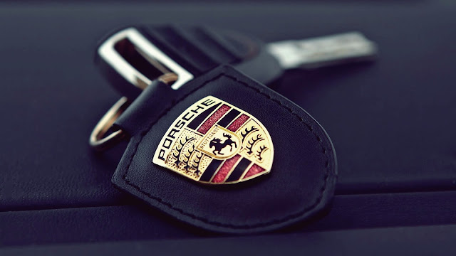 Porsche Key Holder Close Up Photo HD Wallpaper