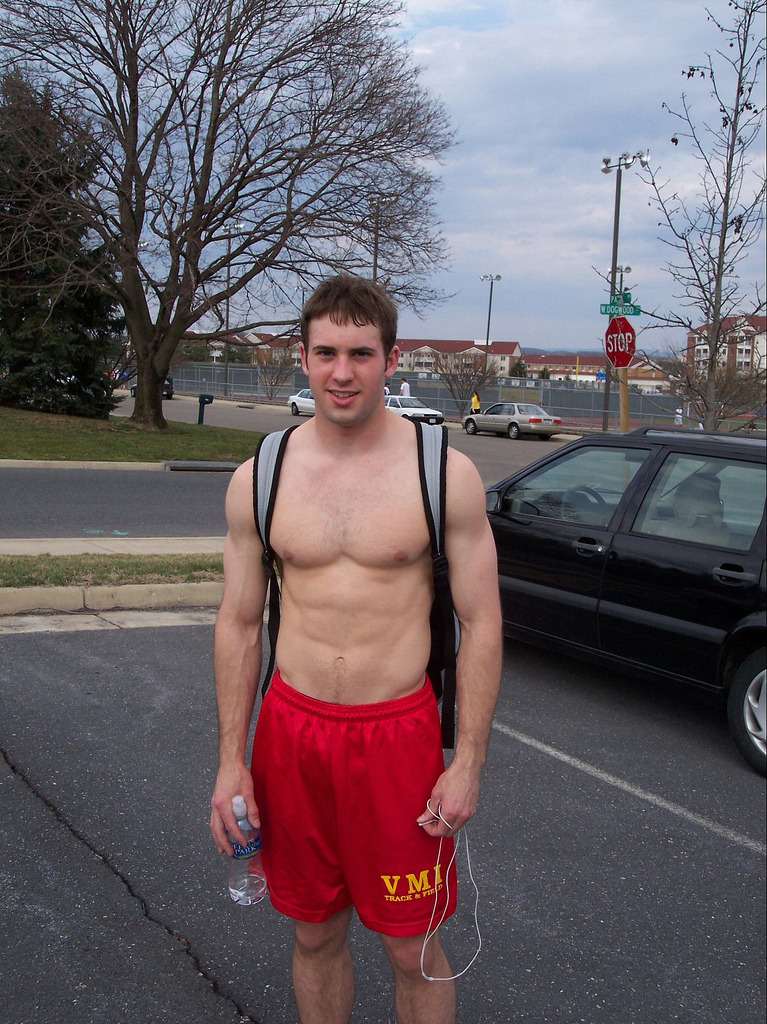 sexy-shirtless-fit-body-guy-handsome-american-college-jock-pale-skin