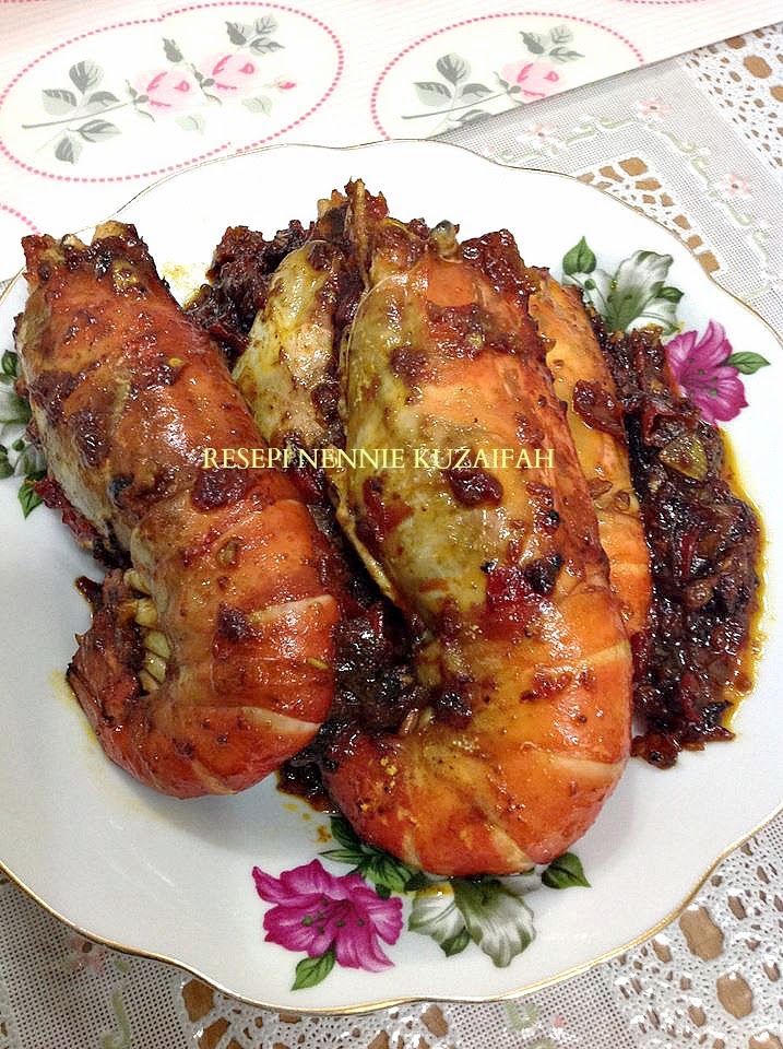 RESEPI NENNIE KHUZAIFAH: Sambal tumis udang galah