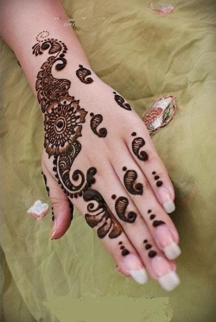 Mehendi Designs for Karva Chauth 2013