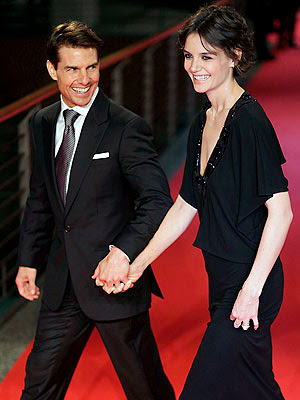 Tom Cruise. Glam Baby Bumps: Tom Cruise