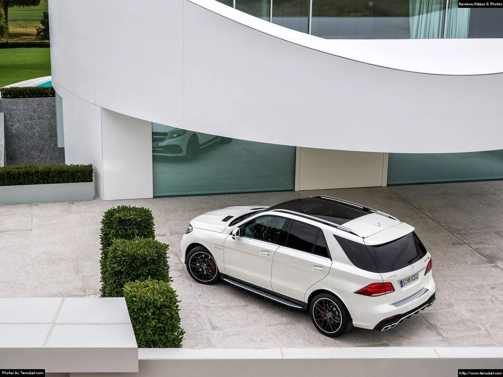 Hình ảnh xe ô tô Mercedes-Benz GLE 63 AMG 2016 & nội ngoại thất