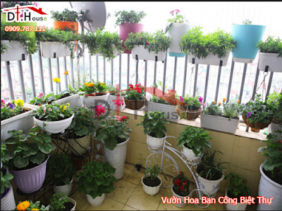 Thiết kế vườn hoa ban công biệt thự đẹp 1