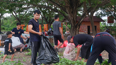 Ratusan Relawan Beraksi Di Hari Peduli Sampah Nasional, Kadis DLHK : Wahdah Islamiyah Luar Biasa!