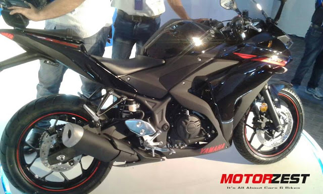 Yamaha R3 Lightning Black launch in India