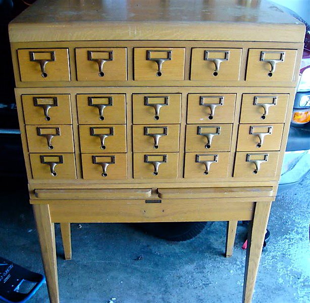 ANTIQUE YALE STERLING LIBRARY CARD CATALOG CABINET OAK FOR SALE