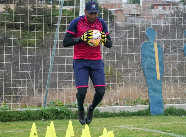 Banguera tiene una demanda y peligra su presencia para jugar en Asunción contra Olimpia