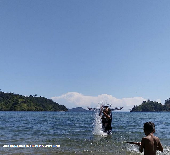 [http://FindWisata.blogspot.com] Pulau Mandeh, Objek Wisata Surga Yang Berasal Dari Selatan