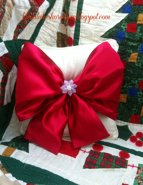 alt="Easy No Sew Pillow with Red Satin Bow tutorial Christmas Valentine's Day "