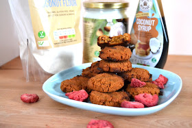 coconut and strawberry cookies