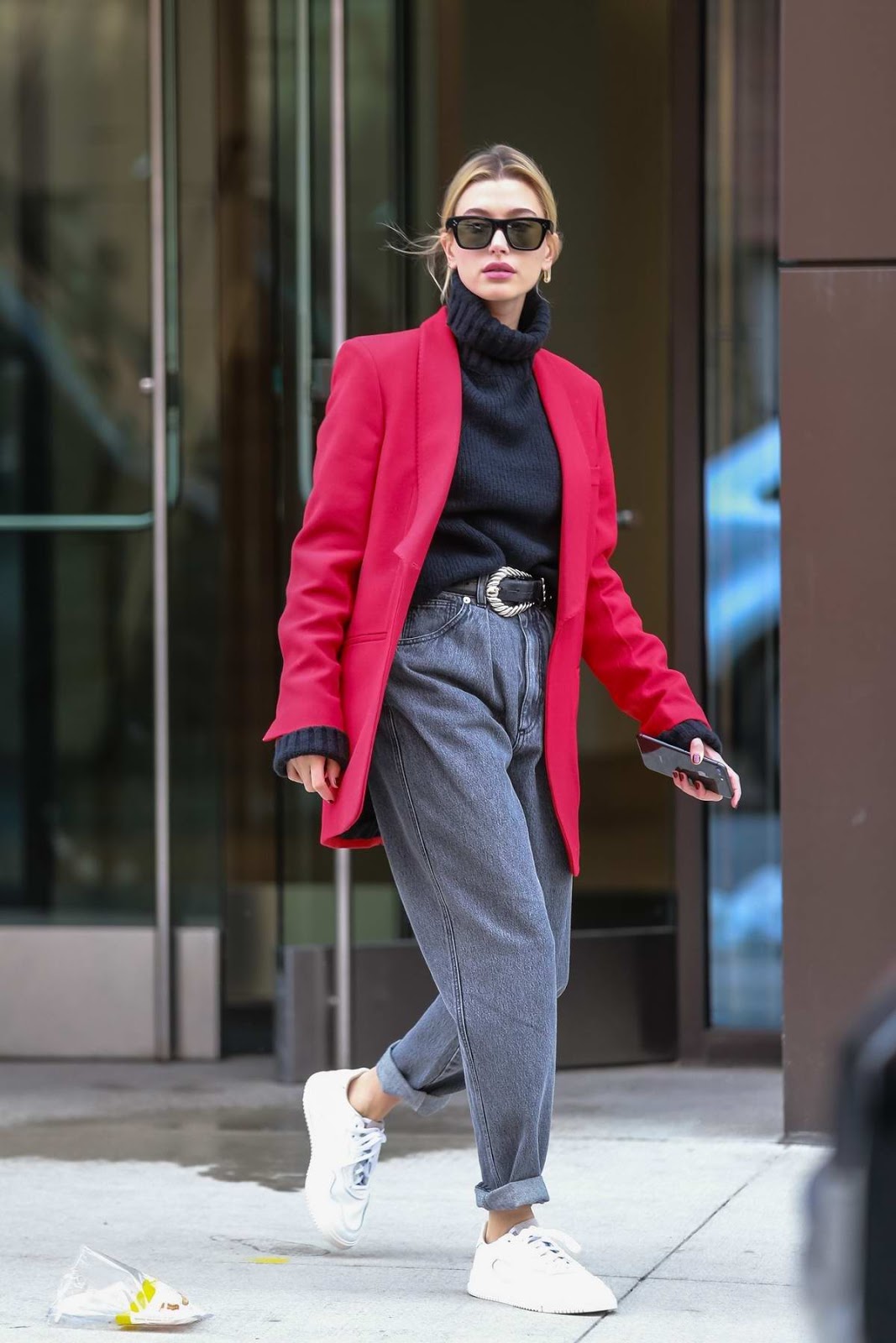 Hailey Baldwin style fashion in New York City
