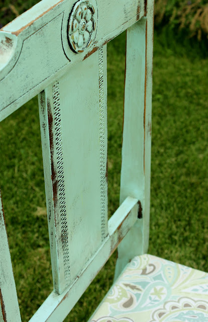 chair and table set painted and recovered http://bec4-beyondthepicketfence.blogspot.com/2011/08/chair-love.html