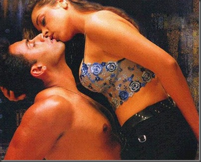 1Bollywood hot Kisses190210