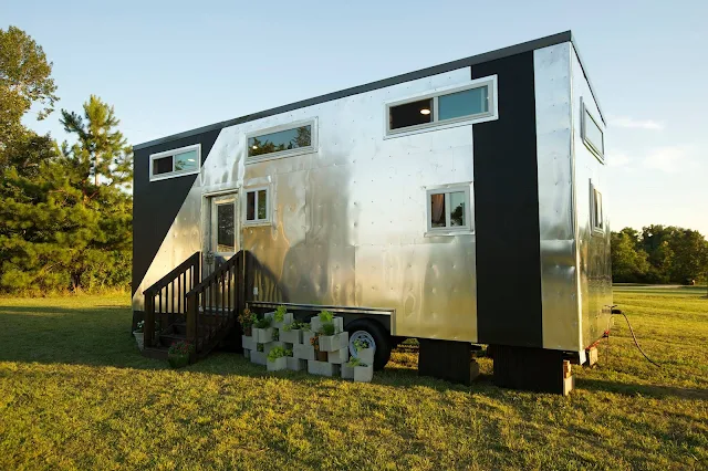 Aviation Tiny House