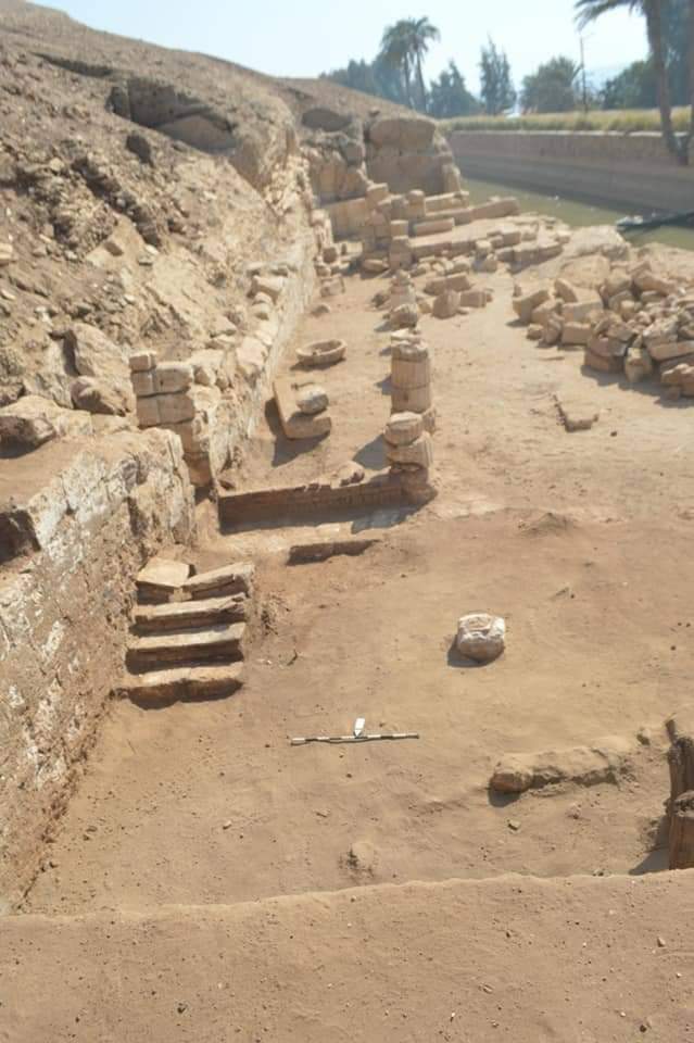 الاثار:  الكشف عن بقايا معبد وما يقرب من 85 مقبرة من العصر البطلمي بسوهاج. الراصد24