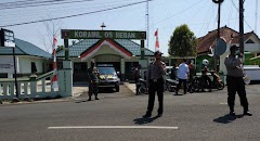 Polsek Bersama Koramil Dan Kecamatan Reban Laksanakan Operasi Yustisi Pendisiplinan Wajib Masker 