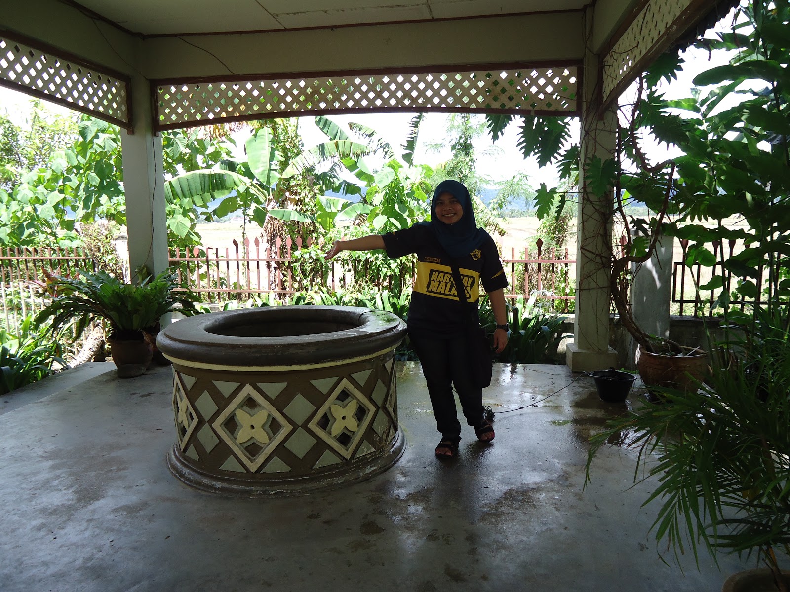 The Gorgeous Roses: Cerita Langkawi #2 : Makam Mahsuri dan 