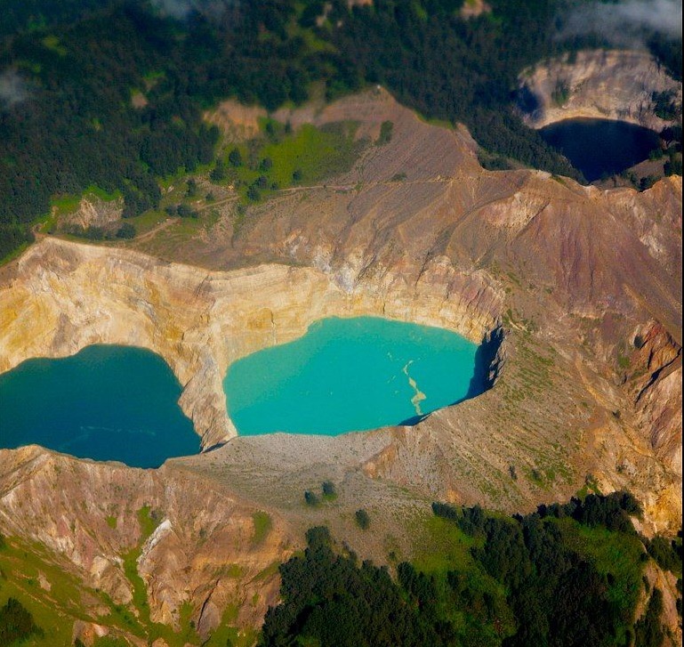 kelimutu-0 kelimutu-0