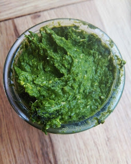 Szpinakowe pesto z pestkami dyni