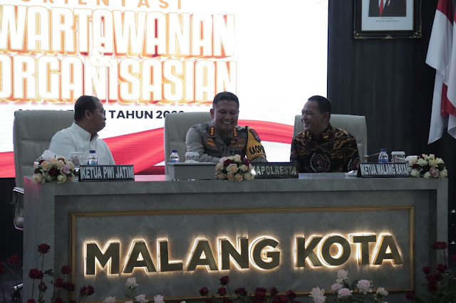  Fasilitasi PWI Malang Raya Gelar OKK, Kapolresta Malang Kota Tegaskan Netralitas Polri di Pemilu 2024