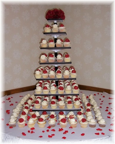 By having wedding cupcakes in different flavors your guests are sure to 