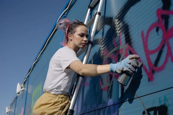 Can Ladders Be Made Out of Fiberglass