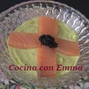 Crema fría de aguacate y salmón