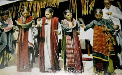Adat Tradisi  Dalam Upacara Pemakaman Batak  BUDAYA KITA