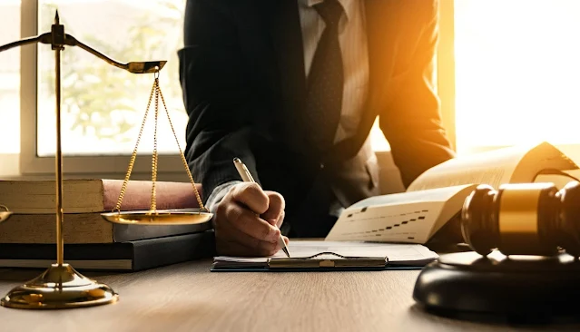 What You Need to Know About Hiring a Business Law Attorney