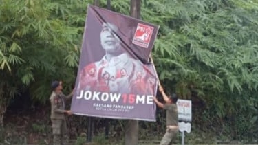 Tak Pandang Bulu, Bawaslu Tertibkan Baliho Bergambar Jokowi dan Kaesang Pangarep 