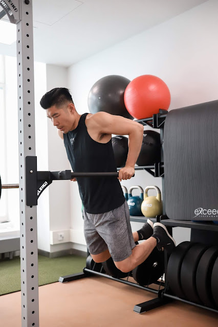 Leo Chan and his superset upper body workout at Hotel St. George Helsinki