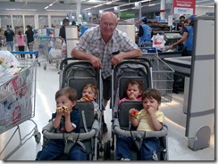 05-walmart con los abus (2)