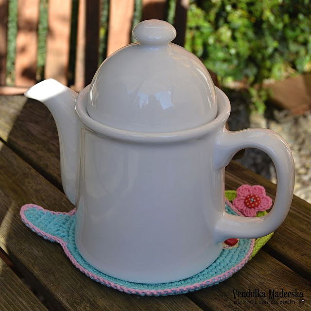 Teapot hot pad