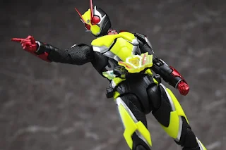 REVIEW SHFiguarts Kamen Rider Zero Two, Bandai