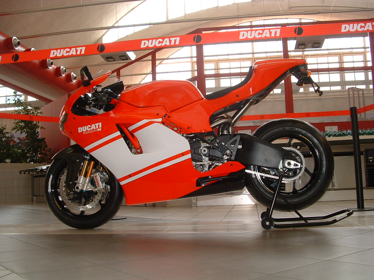 Beautiful Bikes: Ducati Desmosedici RR