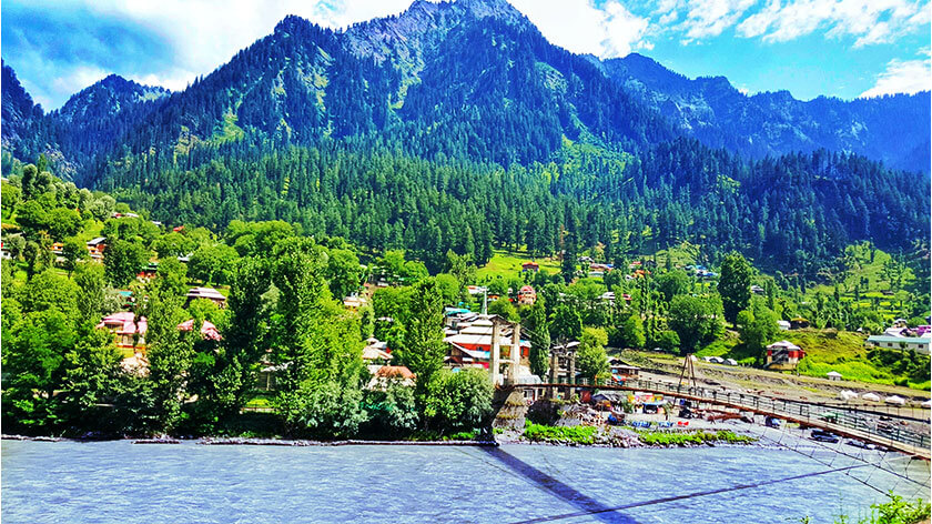neelum valley, neelum valley tour, neelum tour, beautiful places to visit in Pakistan, tourist destinations, travel destinations, tour places in Pakistan, visit places