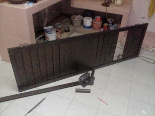 Pintu-Kamar-Mandi-Aluminium-Coklat