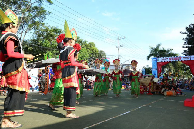 Festival drumband ethnic Banyuwangi, 24/2/2018.