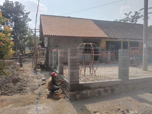 Tingkatkan Kualitas Pendidikan, Pemdes Kauman Kecamatan Sine Membangun Gedung PAUD