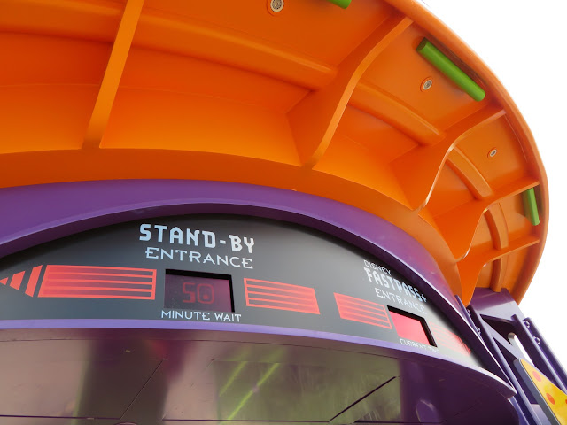 50 Minute Stand By Wait Alien Swirling Saucers Disney's Hollywood Studios