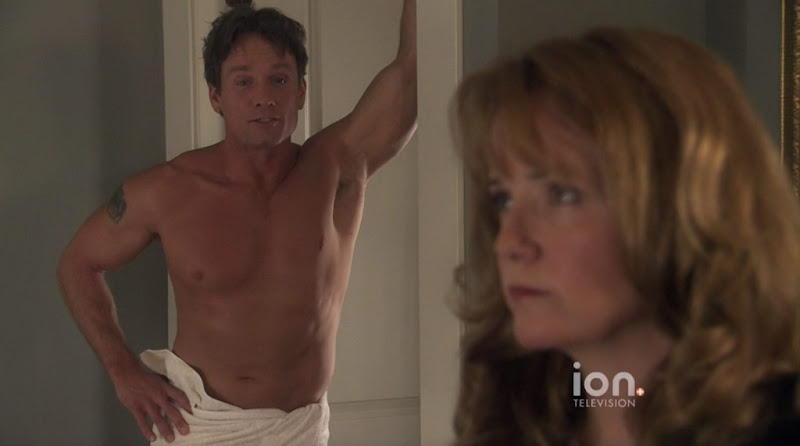 Rick Ravanello Shirtless in The Christmas Clause