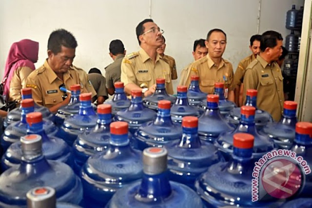 Ternyata Minum Air Galon Depot Lebih Berbahaya Dari Air Sumur Yang Diminum Mentah